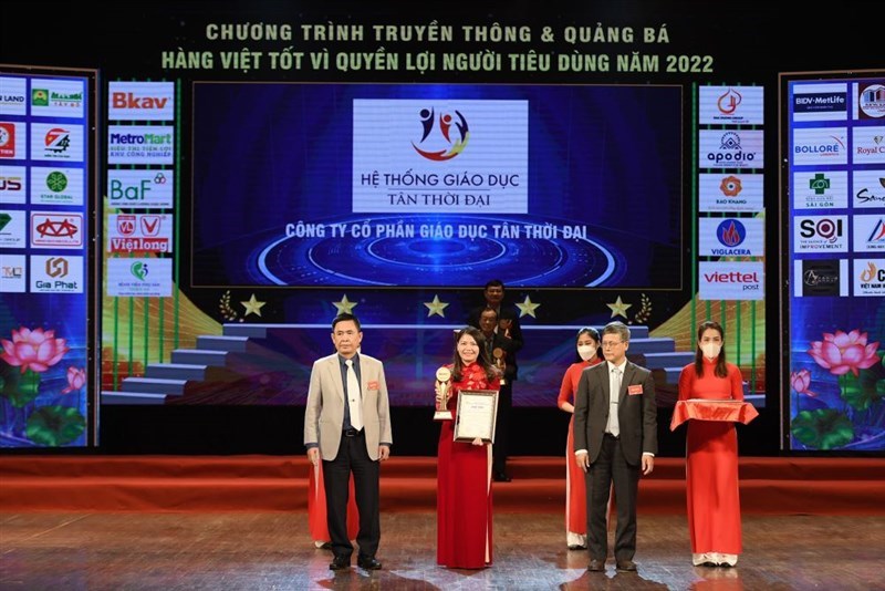 Hệ thống Giáo dục Tân Thời Đại vinh dự nhận danh hiệu: “Top 20 thương hiệu Vàng Việt Nam năm 2022”