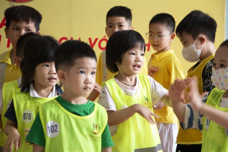 CHA MẸ CÓ BIẾT: MỘT ĐỨA TRẺ CÓ TUỔI THƠ HẠNH PHÚC SẼ DỄ DÀNG THÀNH CÔNG HƠN TRONG CUỘC SỐNG?